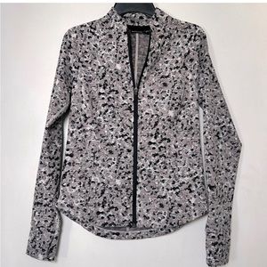 NWOT Athleta Salutation Jacket..sz L